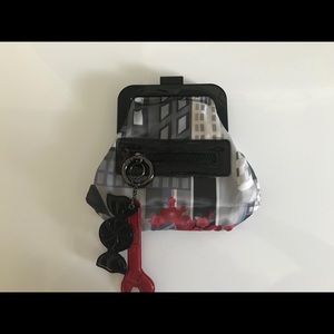 Le Sportsac Streetscape small clutch